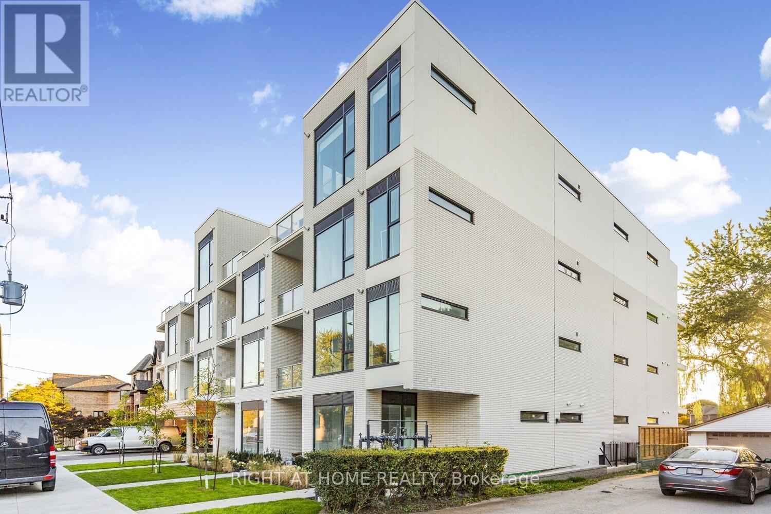 406 - 722 MARLEE AVENUE, Toronto, Ontario