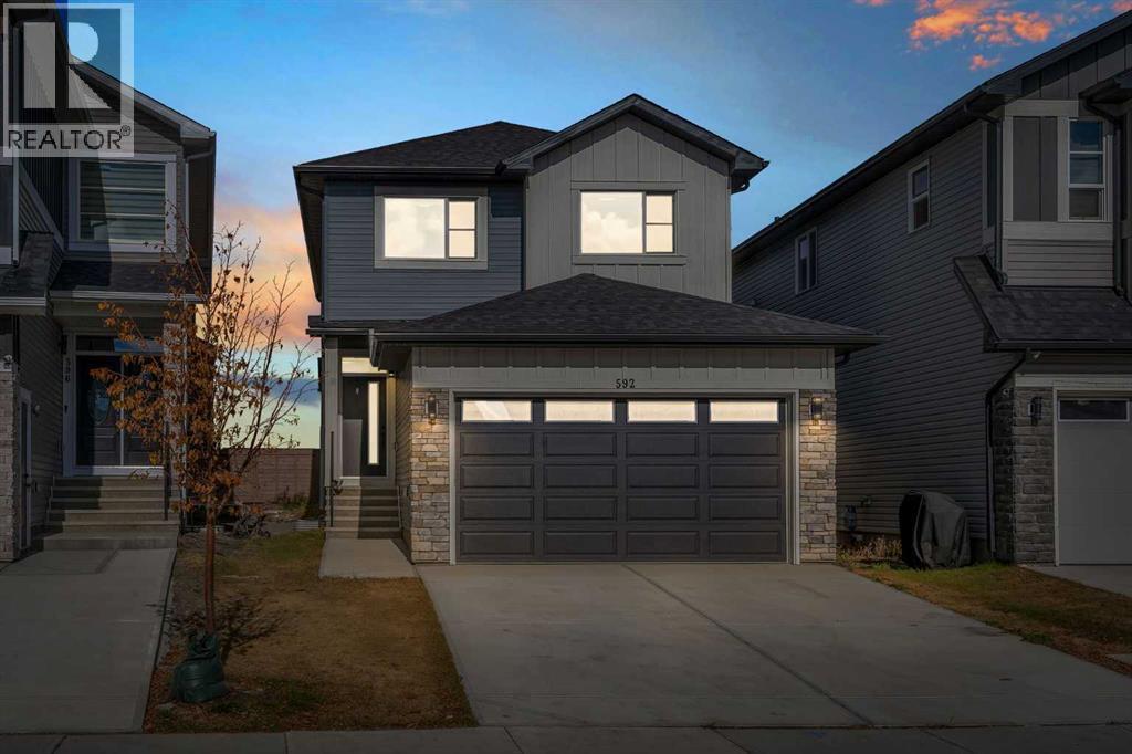 592 Savanna Crescent NE, Calgary, Alberta