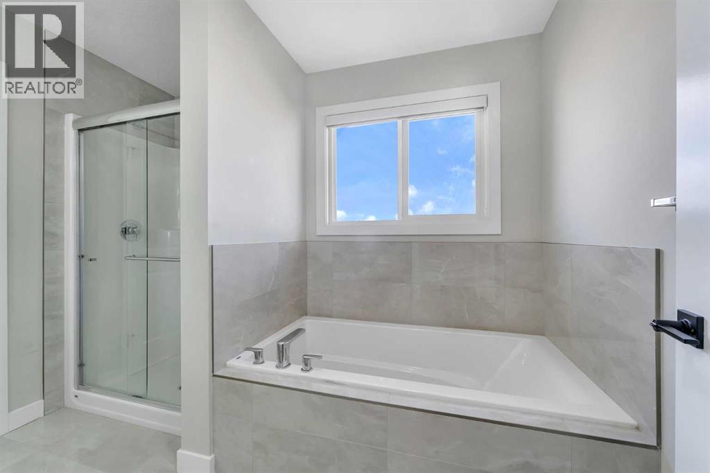 592 Savanna Crescent Ne, Calgary, Alberta  T3J 5P1 - Photo 17 - A2264996