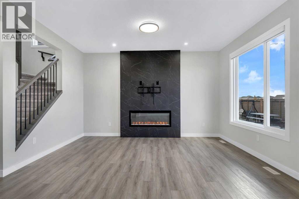 592 Savanna Crescent Ne, Calgary, Alberta  T3J 5P1 - Photo 6 - A2264996