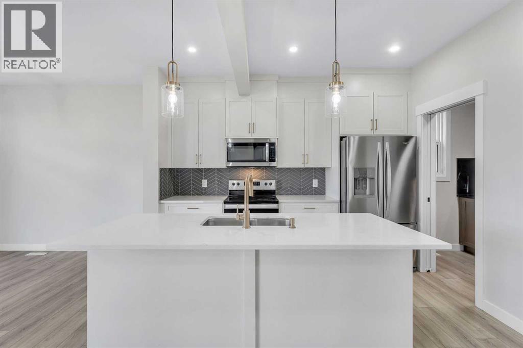 592 Savanna Crescent Ne, Calgary, Alberta  T3J 5P1 - Photo 8 - A2264996