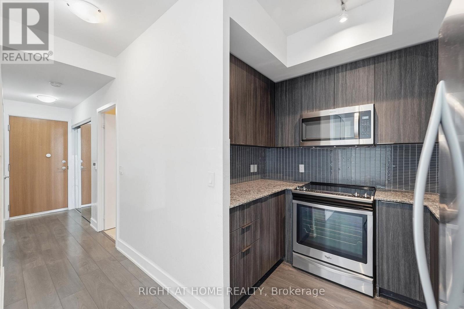 1208 - 20 Shore Breeze Drive, Toronto, Ontario  M8V 0C7 - Photo 10 - W12479994