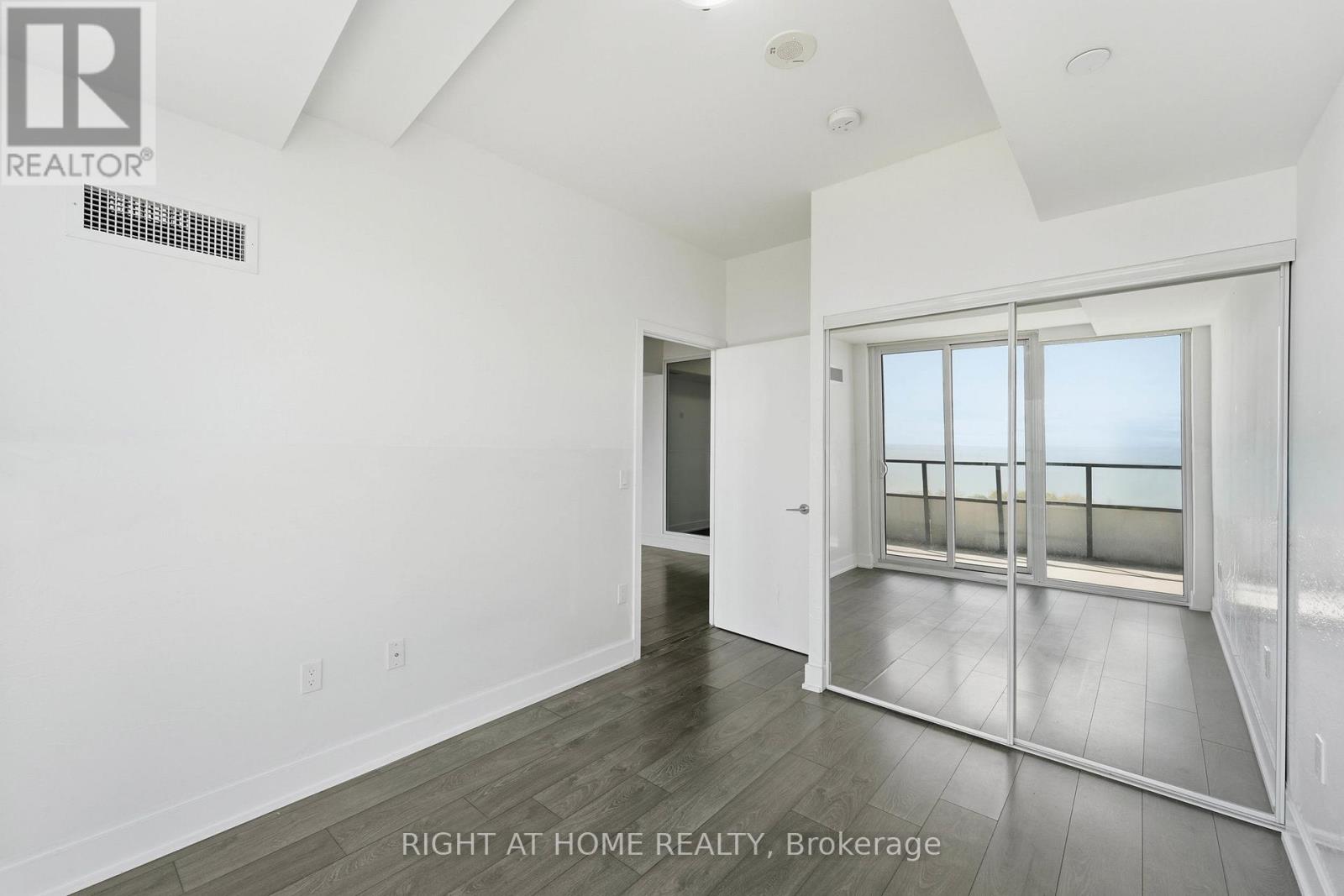 1208 - 20 Shore Breeze Drive, Toronto, Ontario  M8V 0C7 - Photo 7 - W12479994