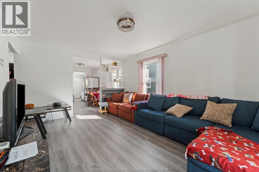 1922 Aubin, Windsor, Ontario  N8W 4L3 - Photo 6 - 25027103
