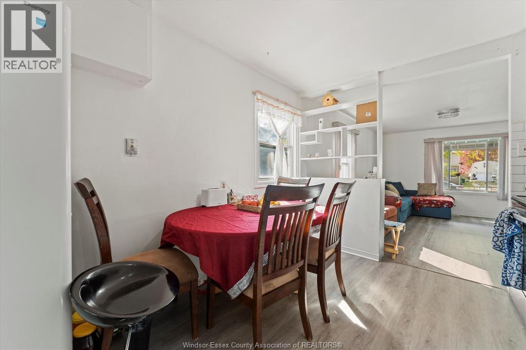 1922 Aubin, Windsor, Ontario  N8W 4L3 - Photo 12 - 25027103