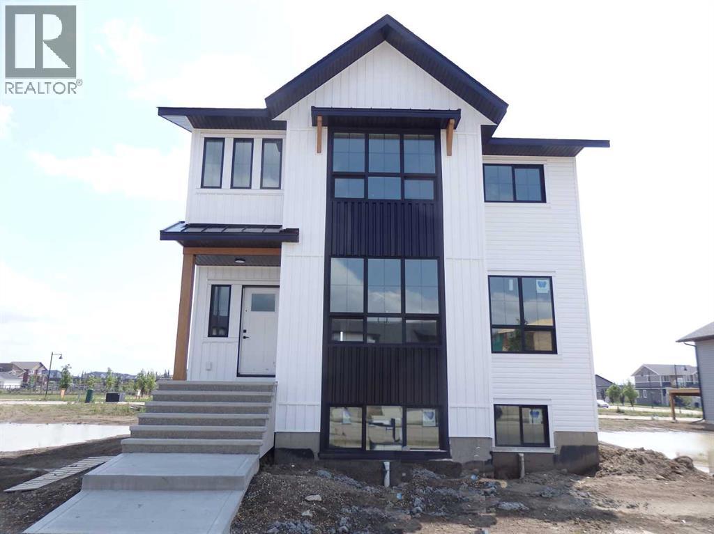 439 Townsend Street, Red Deer, Alberta  T4P 0Y7 - Photo 1 - A2220401