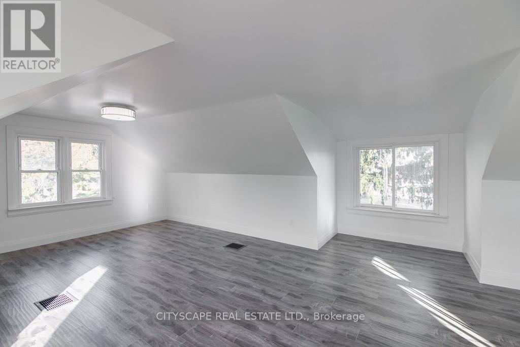 25 Stafford Street, Woodstock, Ontario  N4S 3Z7 - Photo 15 - X12481472