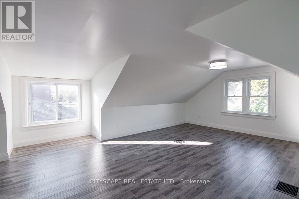 25 Stafford Street, Woodstock, Ontario  N4S 3Z7 - Photo 14 - X12481472