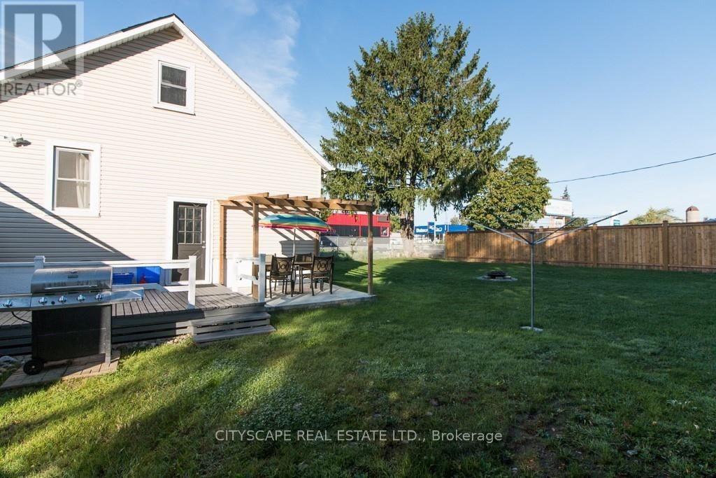 25 Stafford Street, Woodstock, Ontario  N4S 3Z7 - Photo 20 - X12481472