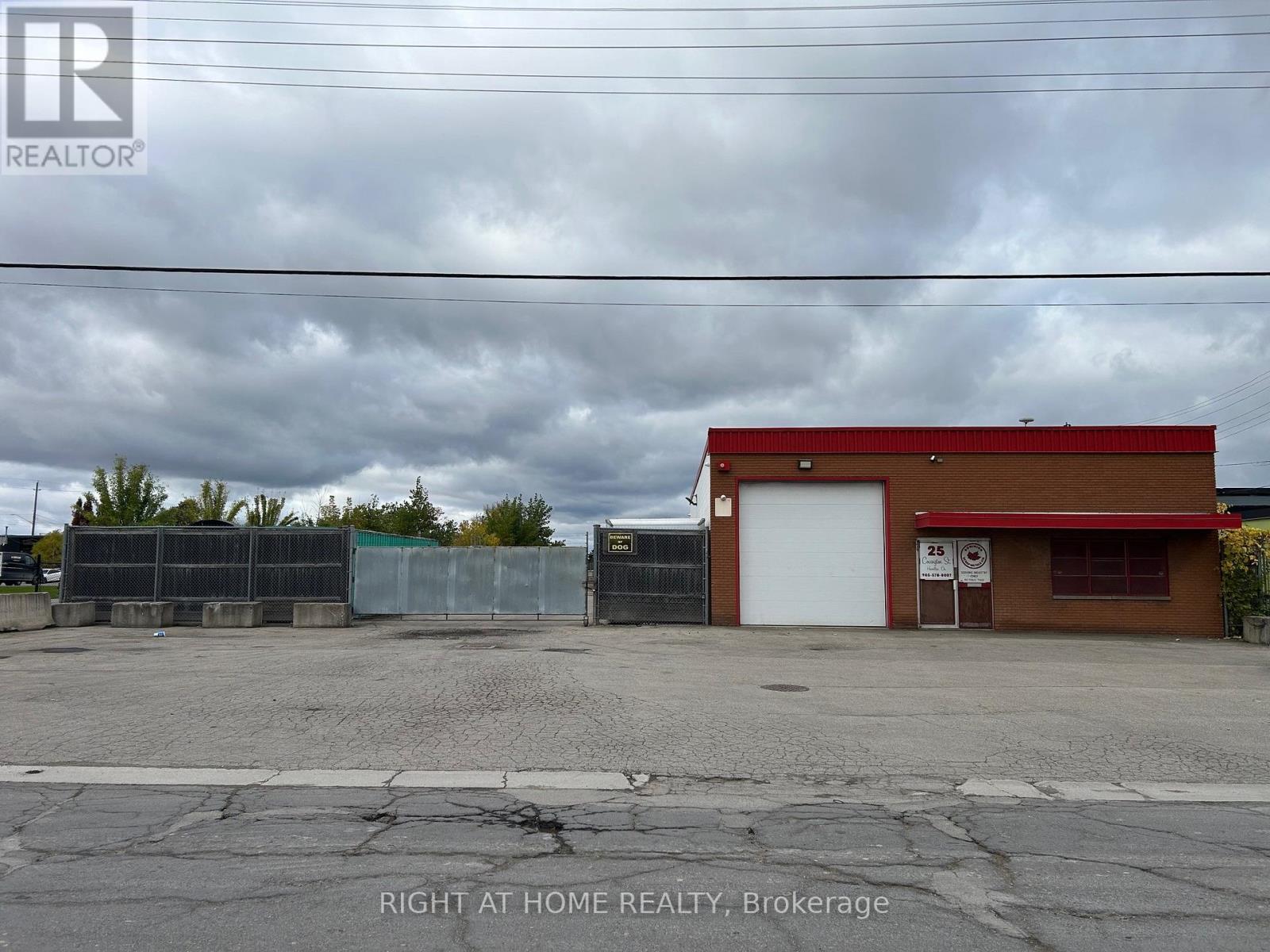 25 COVINGTON STREET, Hamilton, Ontario