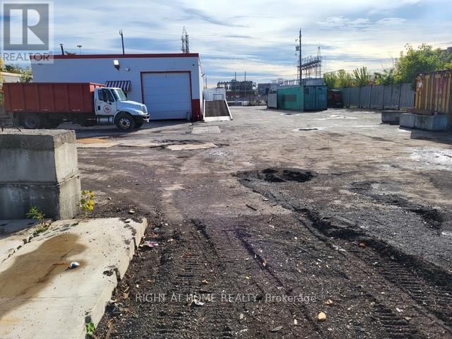 25 Covington Street, Hamilton, Ontario  L8E 2Y4 - Photo 8 - X12475423