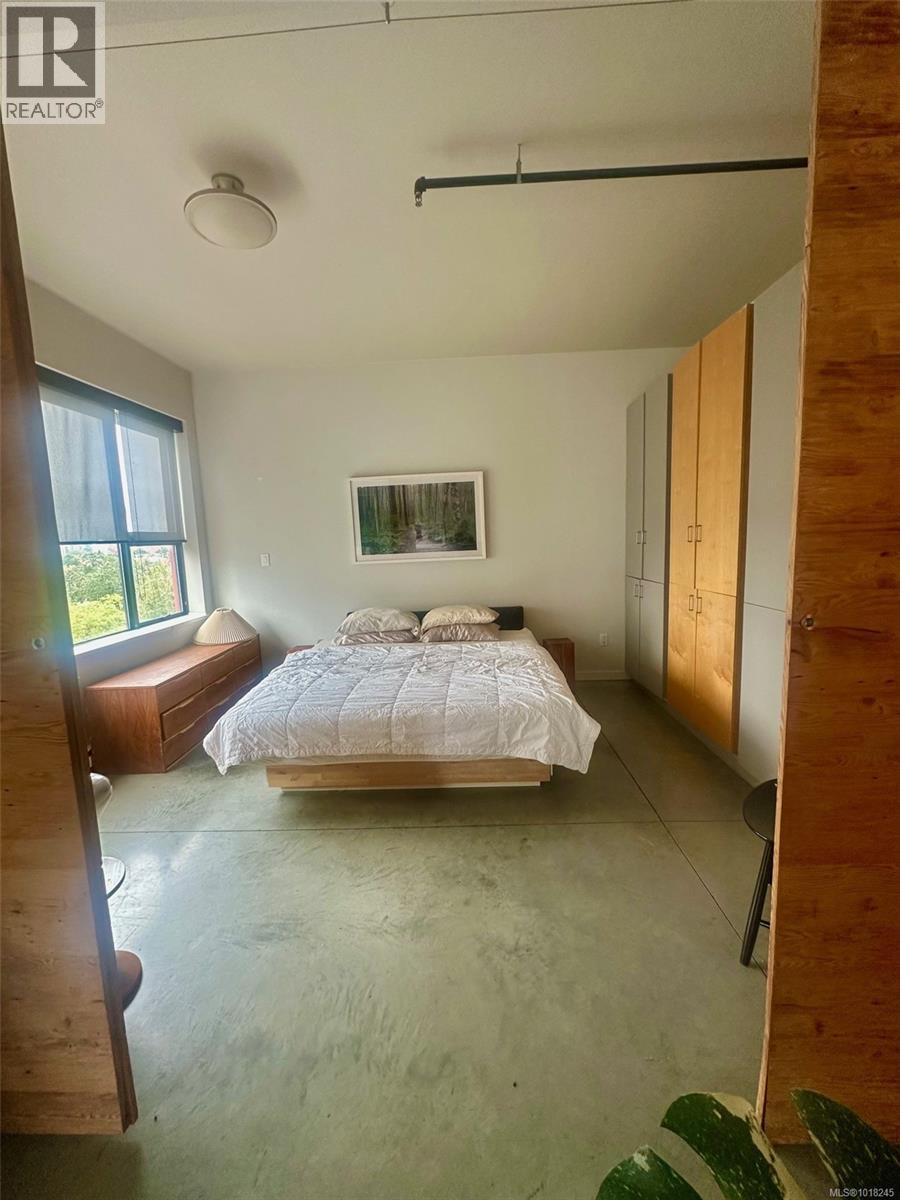 309 455 Sitkum Rd, Victoria, British Columbia  V9A 7N9 - Photo 3 - 1018245