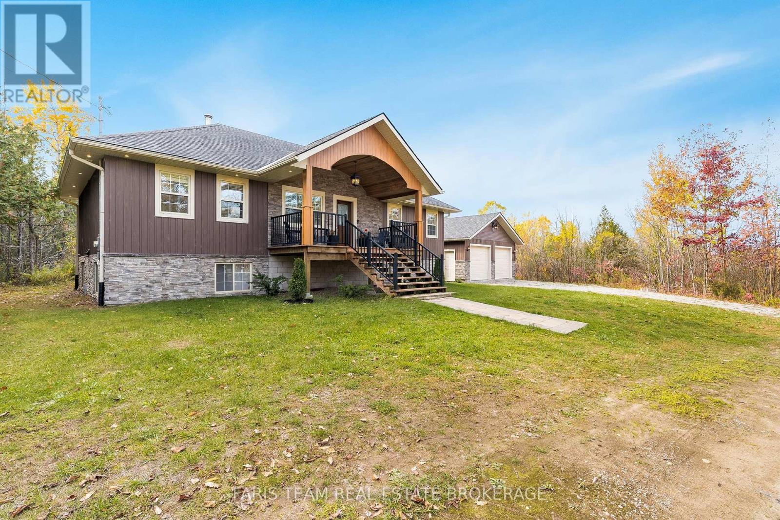 66 Meadows Avenue, Tay (Waubaushene), Ontario  L0K 1E0 - Photo 4 - S12481929
