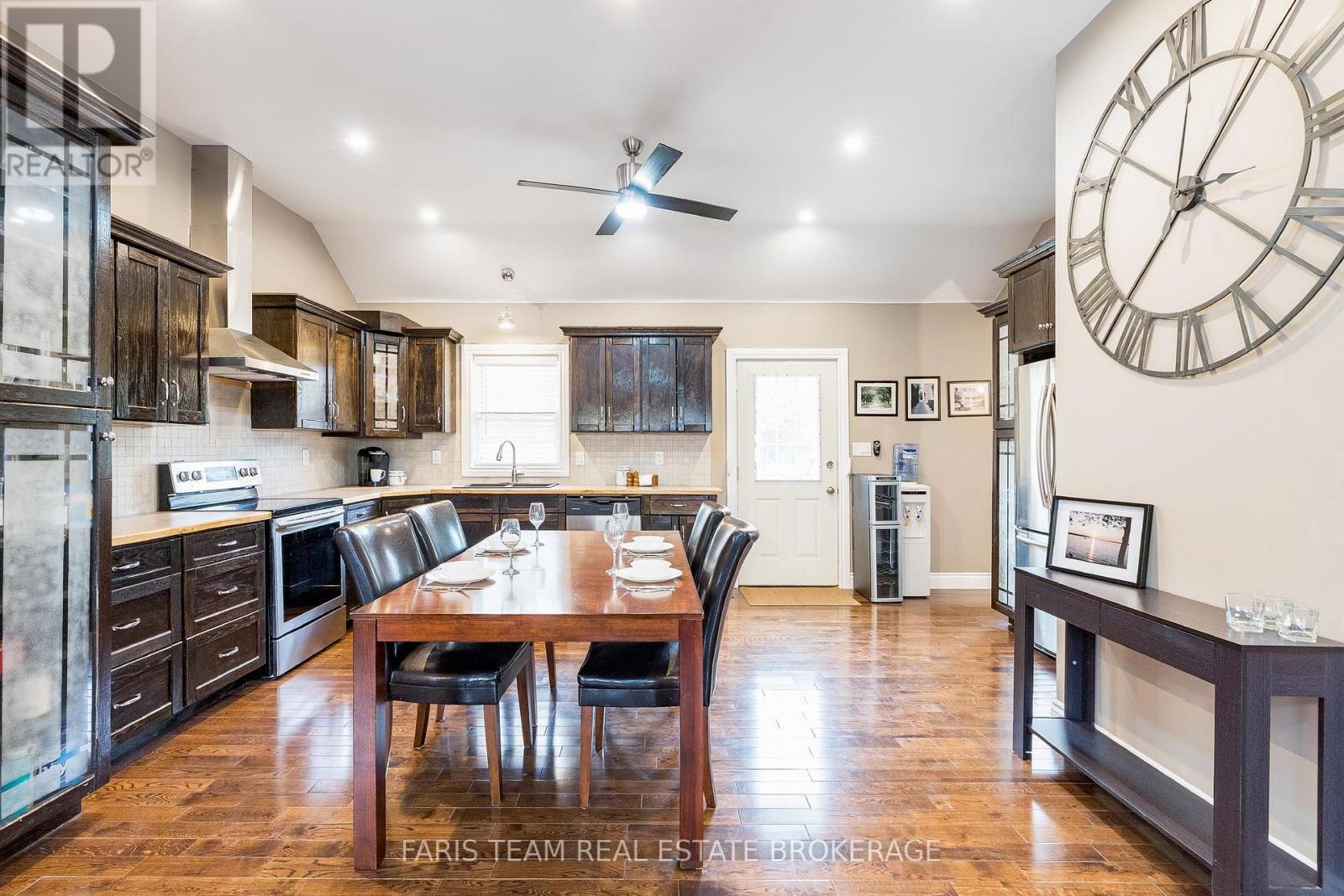 66 Meadows Avenue, Tay (Waubaushene), Ontario  L0K 1E0 - Photo 6 - S12481929