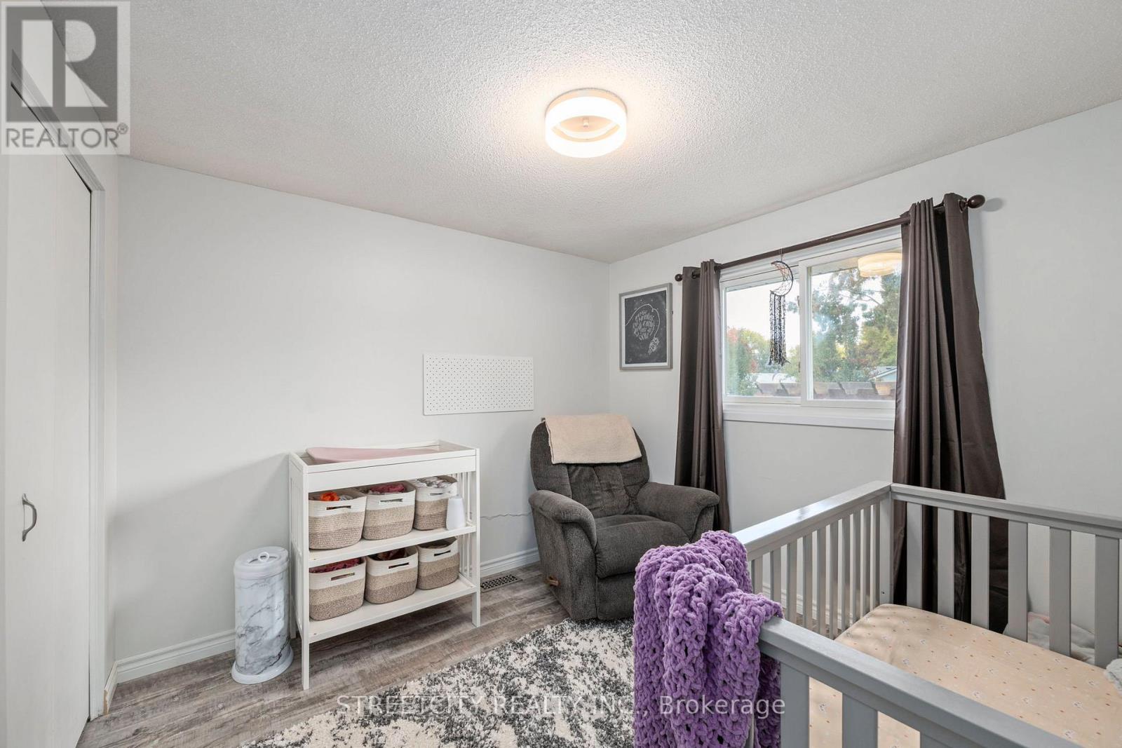 127 Garland Lane, London East, Ontario  N5V 3K9 - Photo 23 - X12481939