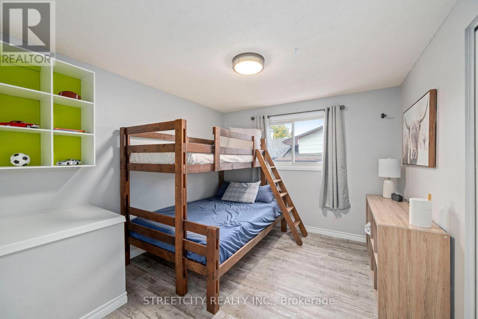 127 Garland Lane, London East, Ontario  N5V 3K9 - Photo 24 - X12481939