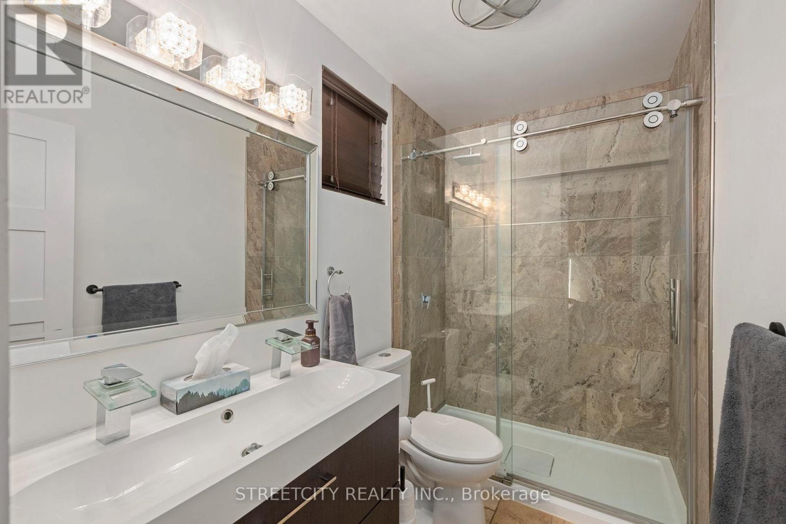 127 Garland Lane, London East, Ontario  N5V 3K9 - Photo 31 - X12481939