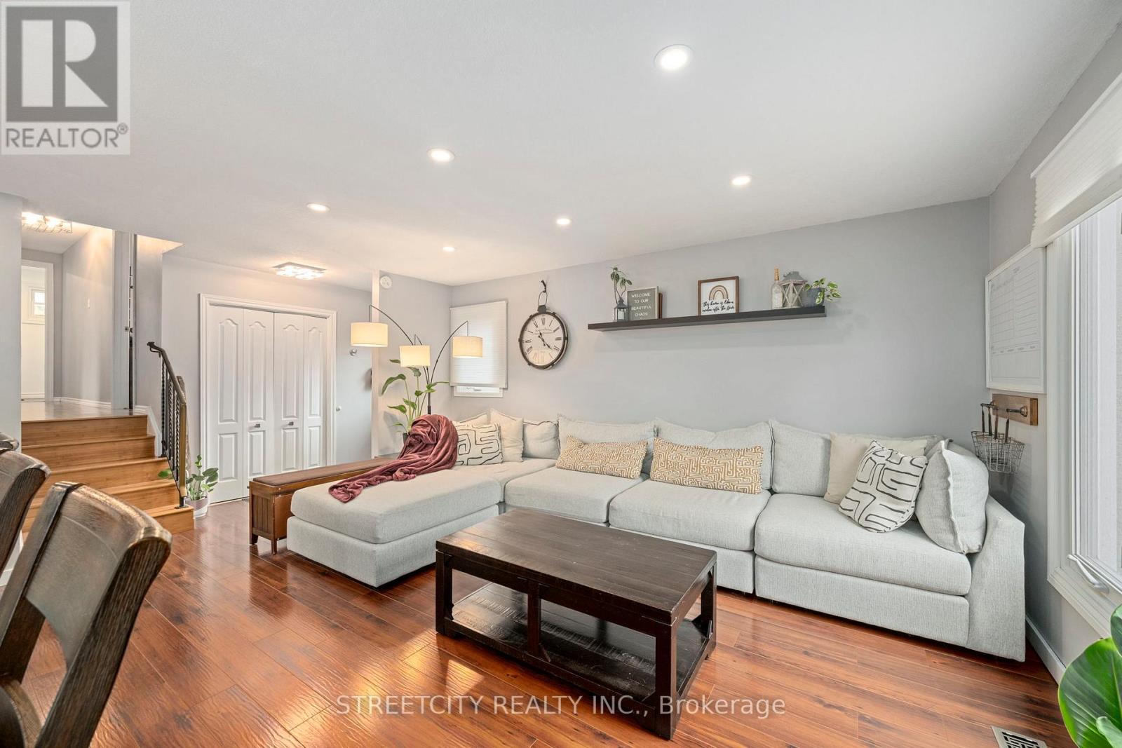 127 Garland Lane, London East, Ontario  N5V 3K9 - Photo 8 - X12481939