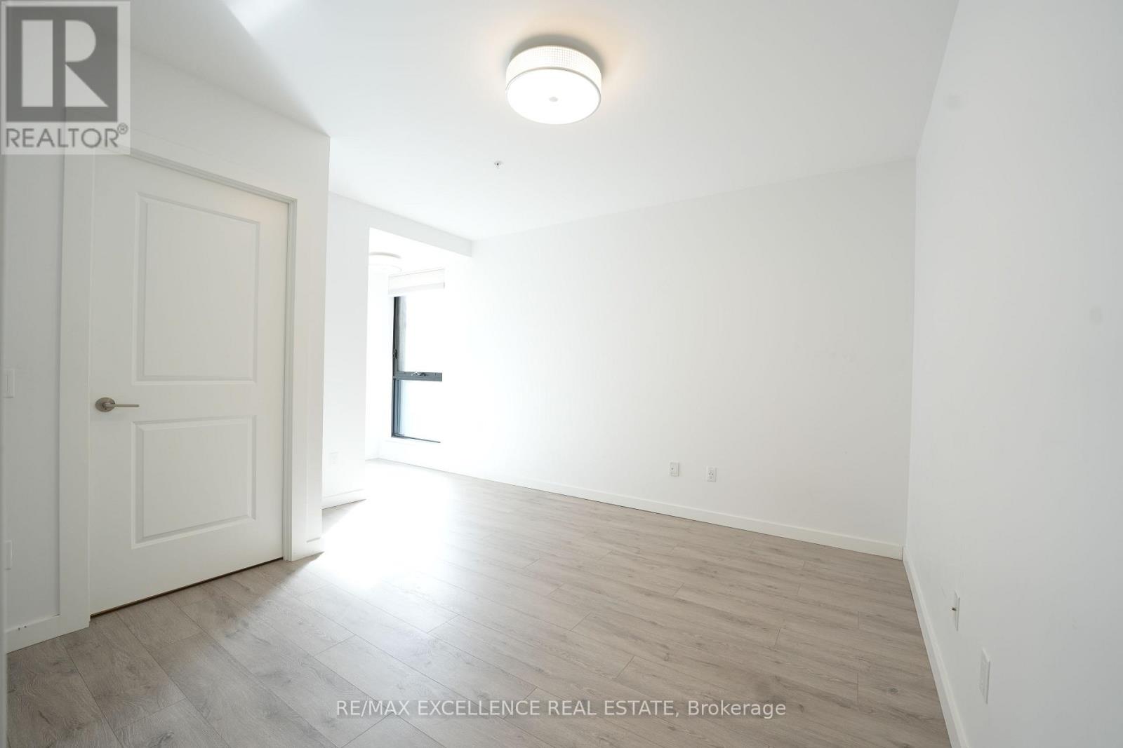 1002 - 181 King Street, Waterloo, Ontario  N2J 0E7 - Photo 8 - X12481924