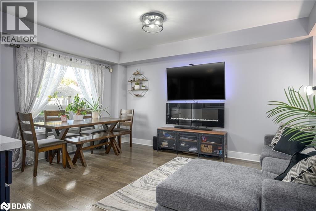 12 Truax Crescent, Essa, Ontario  L0M 1B4 - Photo 2 - 40781998