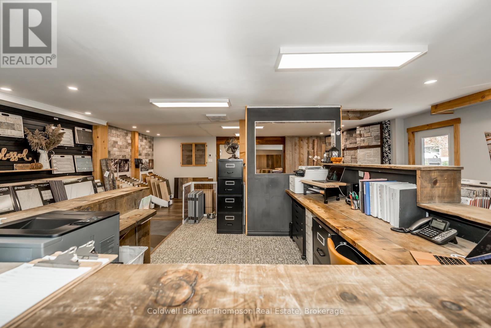 112 Lindgren Road W, Huntsville, Ontario P1H 1Y2 - Photo 12 - X12465961