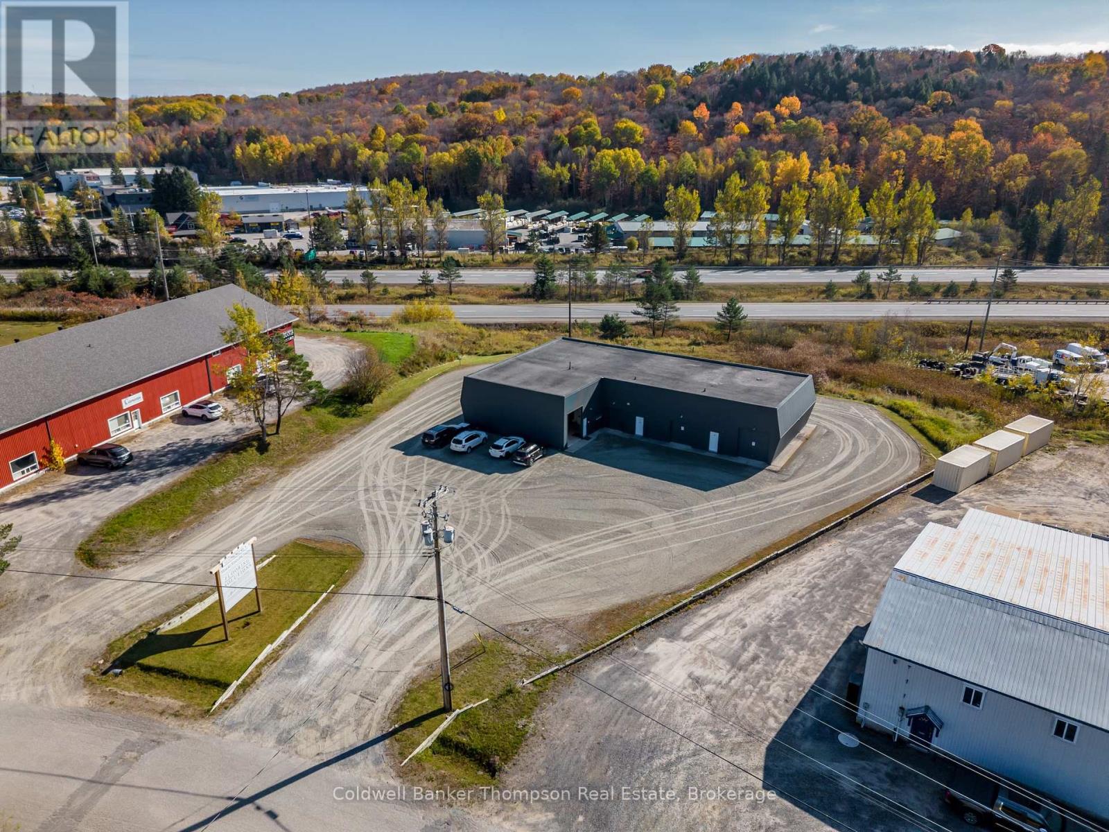 112 Lindgren Road W, Huntsville, Ontario P1H 1Y2 - Photo 3 - X12465961