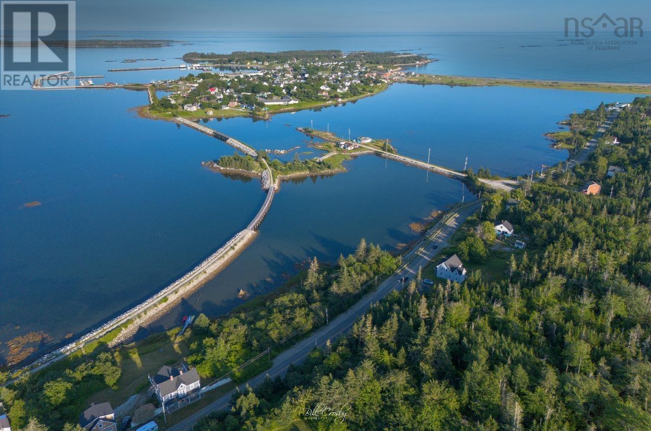 132 Hall Street, Lockeport, Nova Scotia  B0T 1L0 - Photo 50 - 202523052