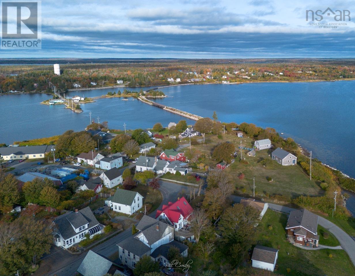 132 Hall Street, Lockeport, Nova Scotia  B0T 1L0 - Photo 46 - 202523052