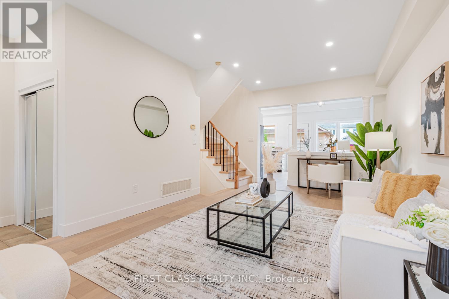 268 Roy Rainey Avenue, Markham, Ontario  L6E 1P8 - Photo 5 - N12481644