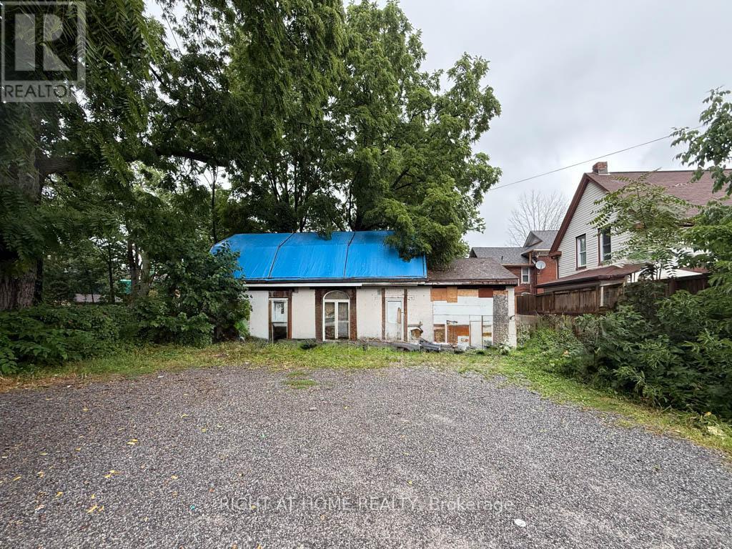 4405 Simcoe Street, Niagara Falls, Ontario  L2E 1T7 - Photo 45 - X12354682