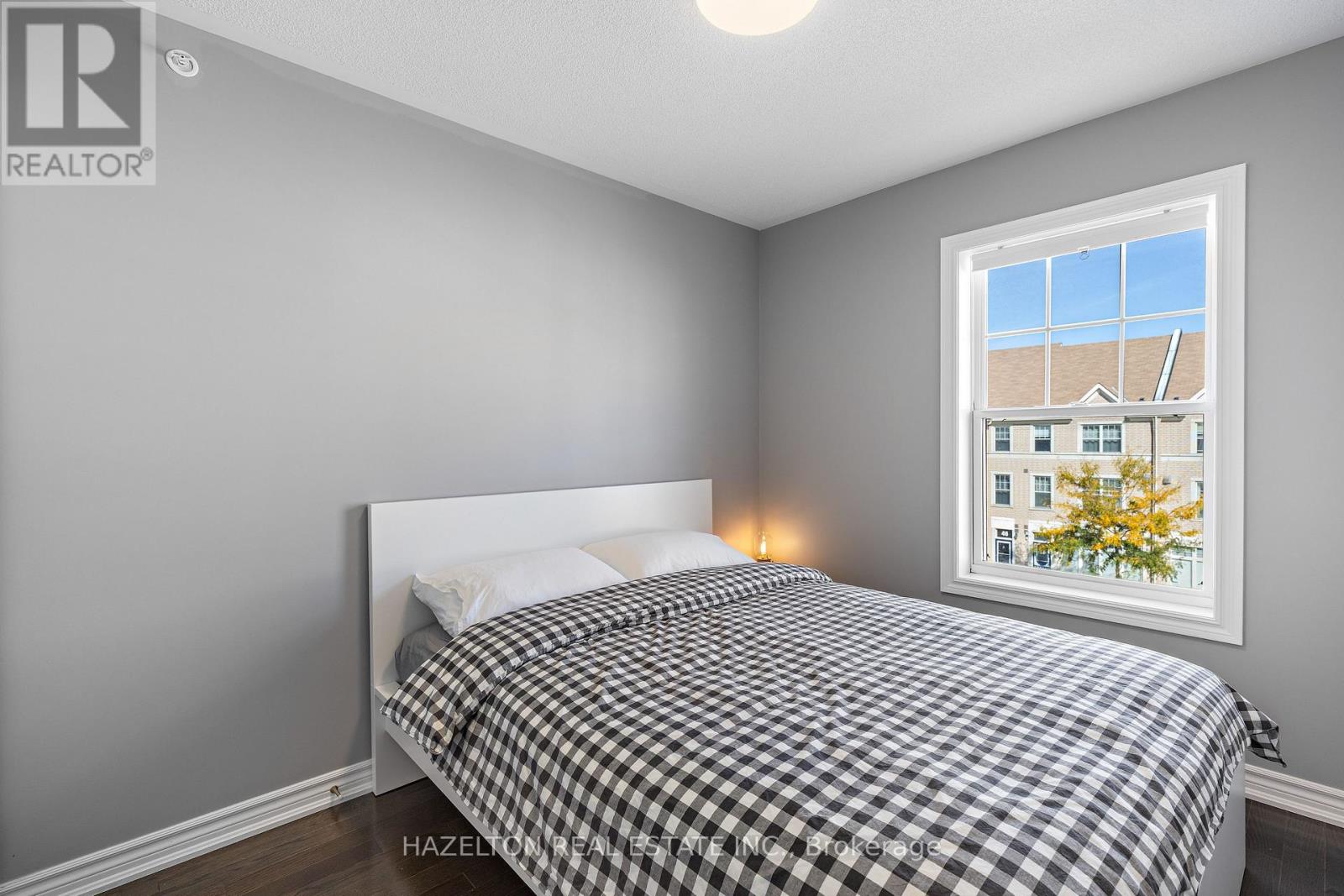 Residential Unit- Back - 49 Cathedral High Street, Markham (Cathedraltown), Ontario  L6C 0P1 - Photo 22 - N12481952