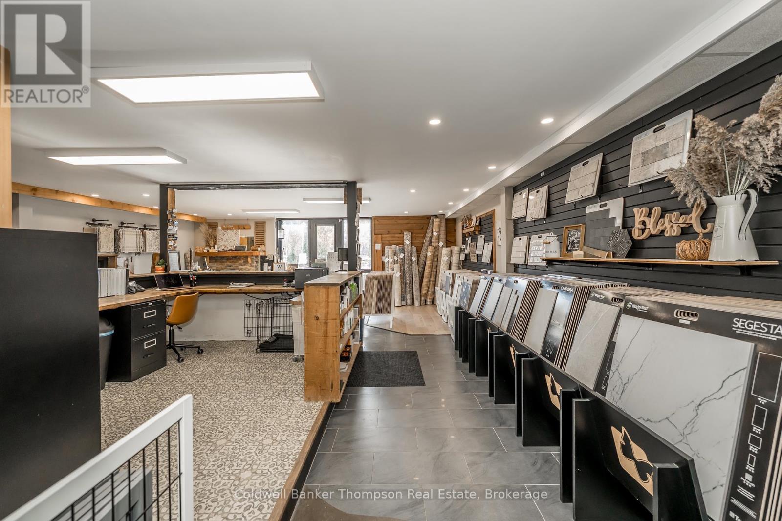 112 Lindgren Road W, Huntsville, Ontario P1H 1Y2 - Photo 13 - X12465961