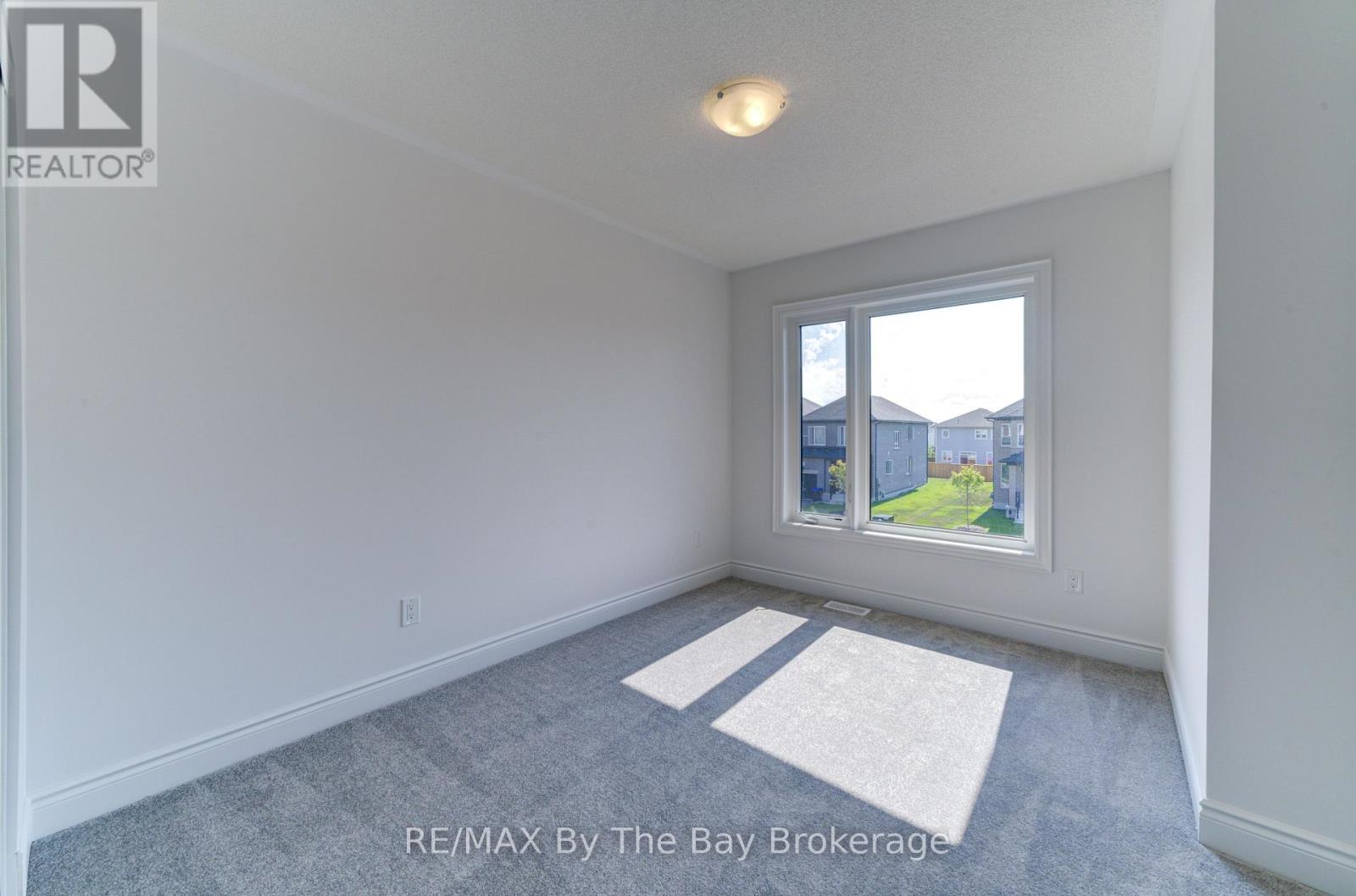 39 Lisa Street, Wasaga Beach, Ontario  L9Z 1J9 - Photo 35 - S12481984