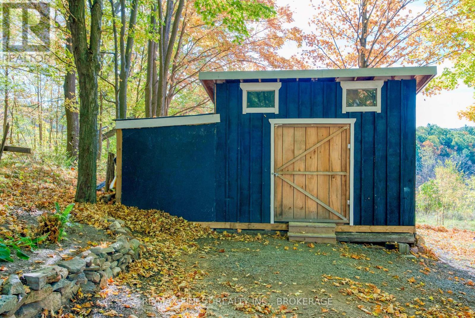 10874 Canoe Lake Road, Frontenac (Frontenac South), Ontario  K0H 2V0 - Photo 34 - X12481963