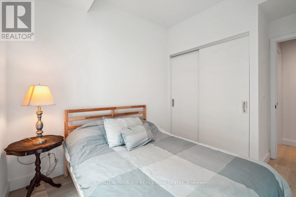307 - 160 Kingsway Crescent, Toronto, Ontario  M8X 0B5 - Photo 10 - W12481951