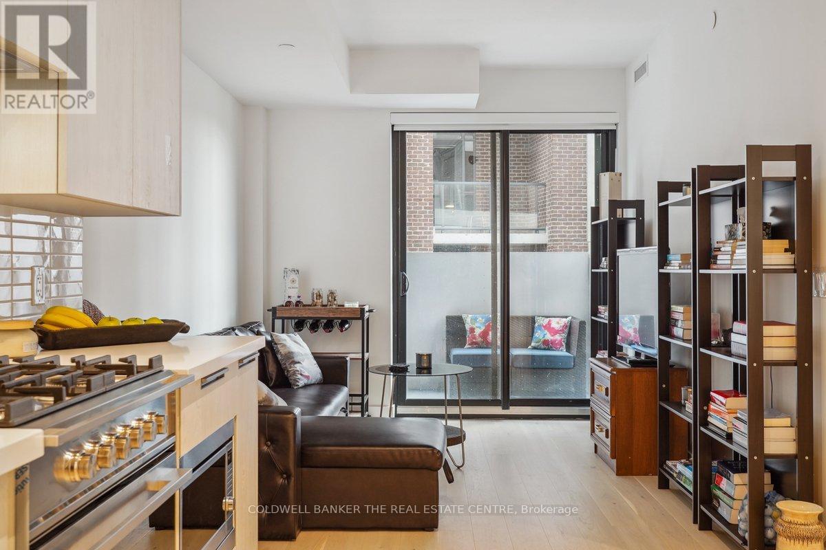 307 - 160 Kingsway Crescent, Toronto, Ontario  M8X 0B5 - Photo 7 - W12481951