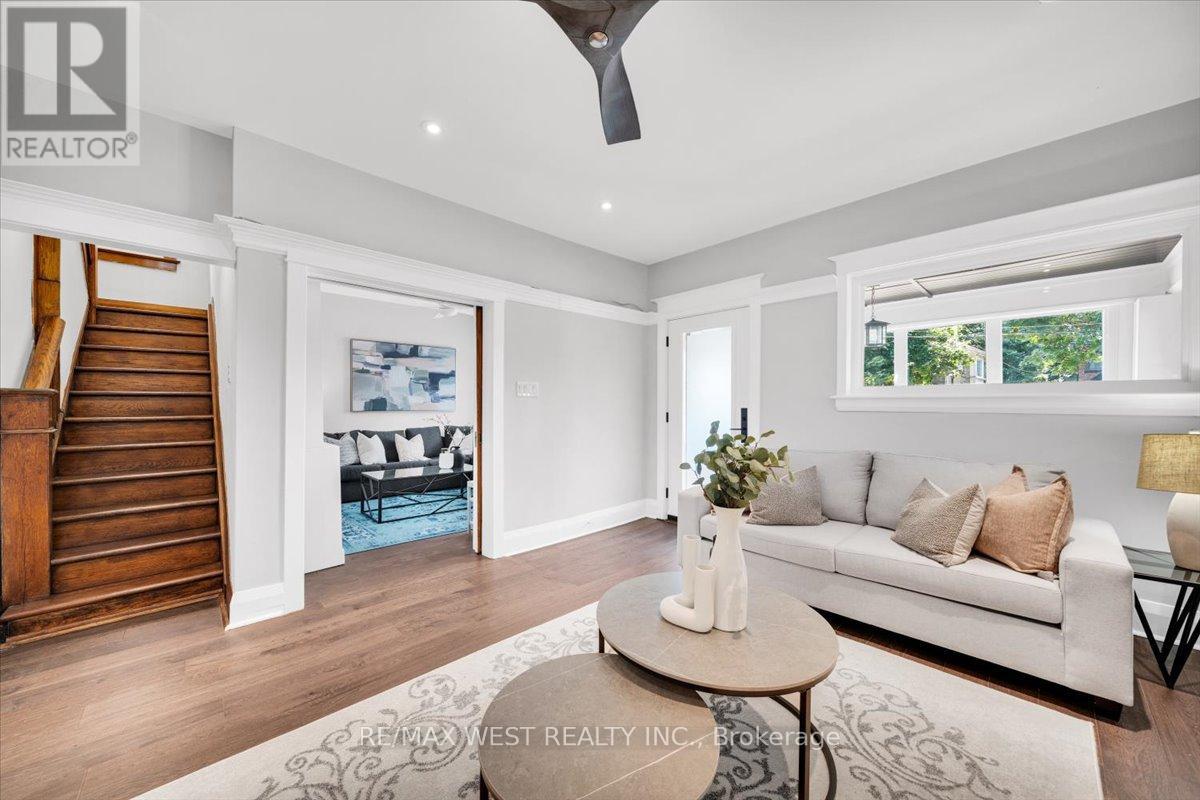 206 Howard Park Avenue, Toronto, Ontario  M6R 1W1 - Photo 6 - W12436860