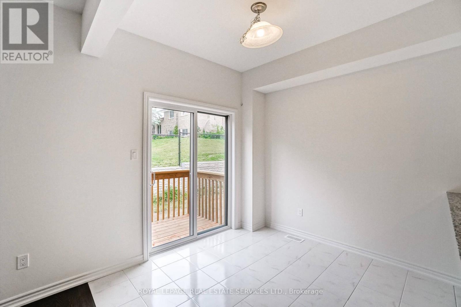 2 - 515 Garner Road, Hamilton, Ontario  L9G 3K9 - Photo 15 - X12481945