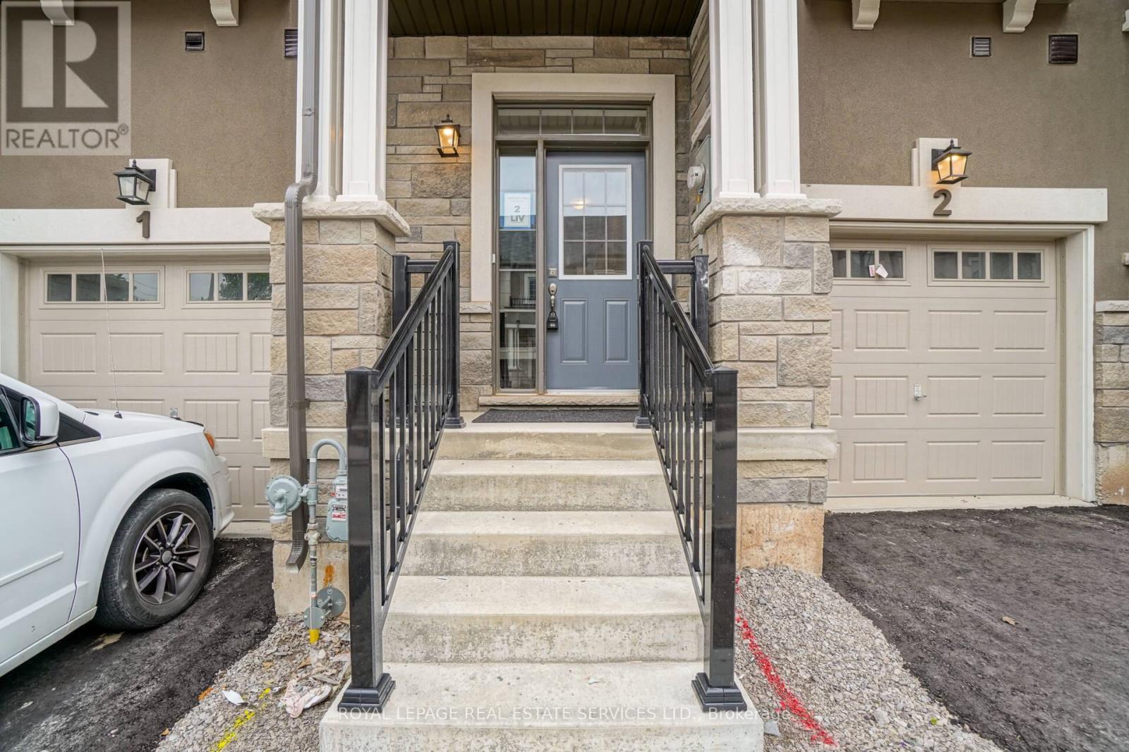 2 - 515 Garner Road, Hamilton, Ontario  L9G 3K9 - Photo 4 - X12481945