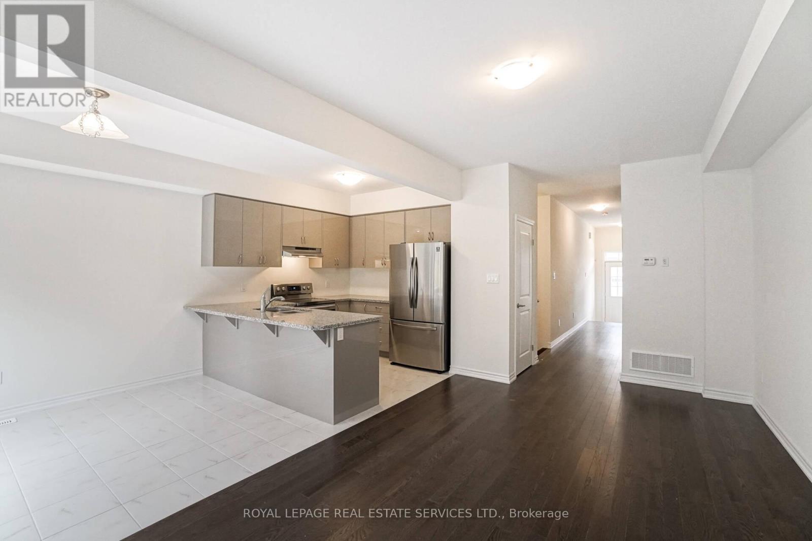 2 - 515 Garner Road, Hamilton, Ontario  L9G 3K9 - Photo 6 - X12481945