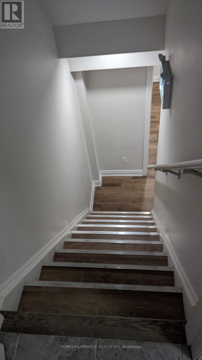 Basement - 504 Linden Drive, Cambridge, Ontario  N3H 0C4 - Photo 2 - X12481947