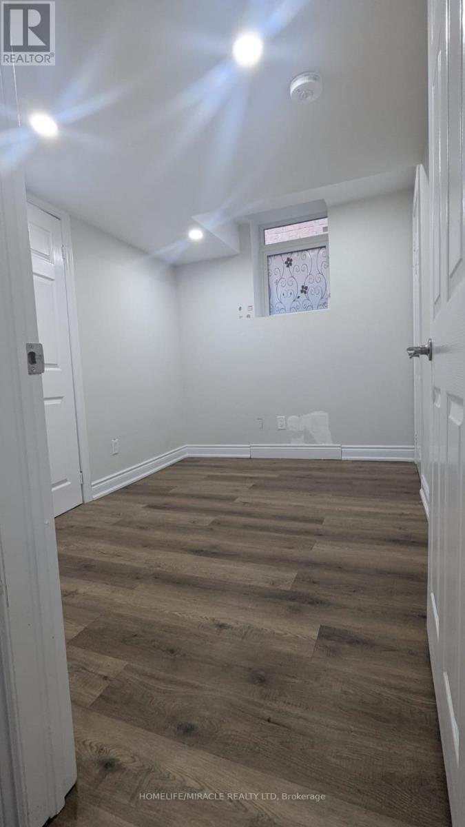 Basement - 504 Linden Drive, Cambridge, Ontario  N3H 0C4 - Photo 7 - X12481947
