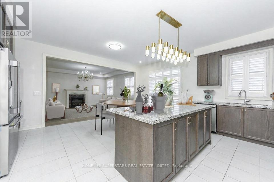 21 Cattail Crescent, Hamilton, Ontario  L8B 1Z6 - Photo 7 - X12481948