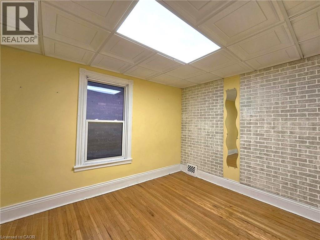 35 Fairleigh Avenue N, Hamilton, Ontario  L8L 6H1 - Photo 11 - 40781780
