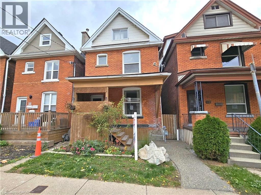 35 Fairleigh Avenue N, Hamilton, Ontario  L8L 6H1 - Photo 2 - 40781780