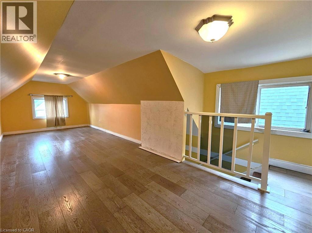 35 Fairleigh Avenue N, Hamilton, Ontario  L8L 6H1 - Photo 14 - 40781780
