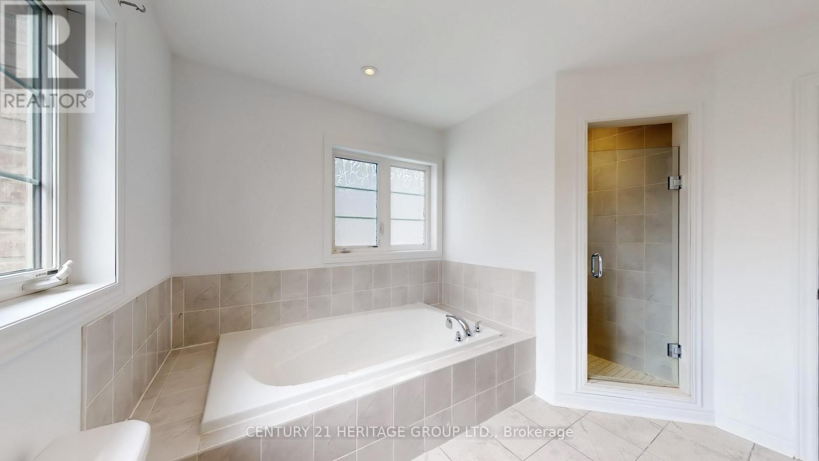 68 Barrow Avenue, Bradford West Gwillimbury, Ontario  L3Z 0W1 - Photo 29 - N12480078