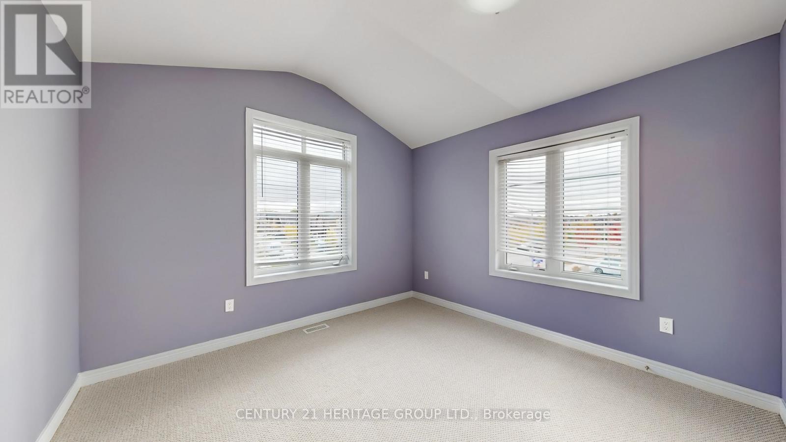 68 Barrow Avenue, Bradford West Gwillimbury, Ontario  L3Z 0W1 - Photo 34 - N12480078