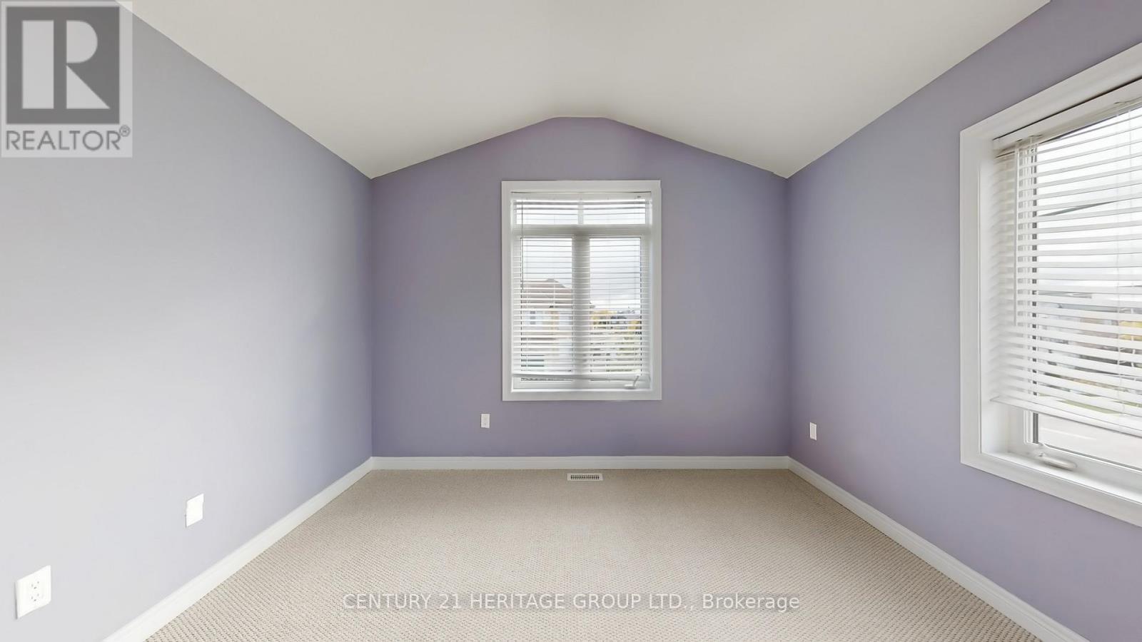 68 Barrow Avenue, Bradford West Gwillimbury, Ontario  L3Z 0W1 - Photo 35 - N12480078