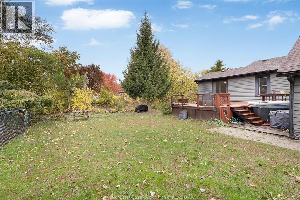 1595 Sprucewood Avenue, Lasalle, Ontario    - Photo 30 - 25025438